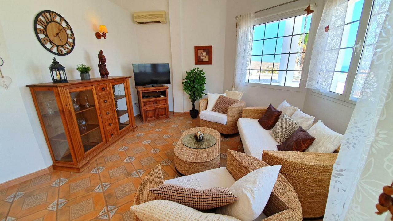 Ferienhaus Casa Blanca - Tarajalejo - Glasfaserinternet - Meerblick Екстериор снимка