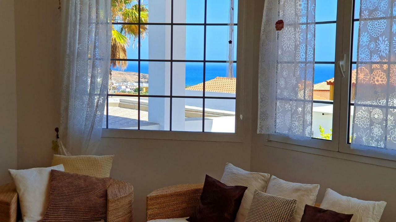 Ferienhaus Casa Blanca - Tarajalejo - Glasfaserinternet - Meerblick Екстериор снимка