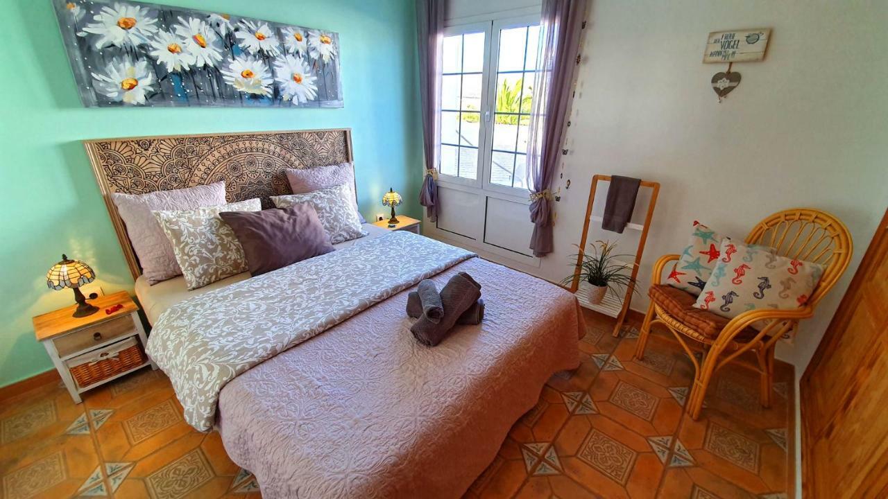 Ferienhaus Casa Blanca - Tarajalejo - Glasfaserinternet - Meerblick Екстериор снимка