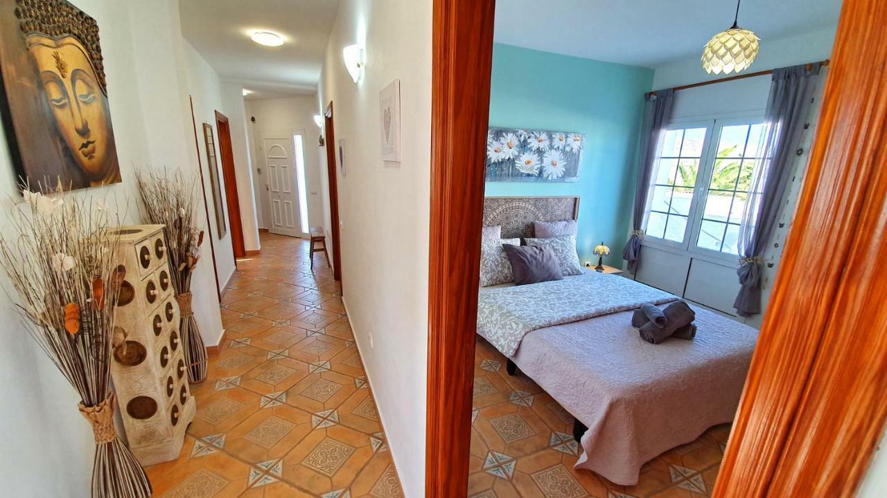 Ferienhaus Casa Blanca - Tarajalejo - Glasfaserinternet - Meerblick Екстериор снимка