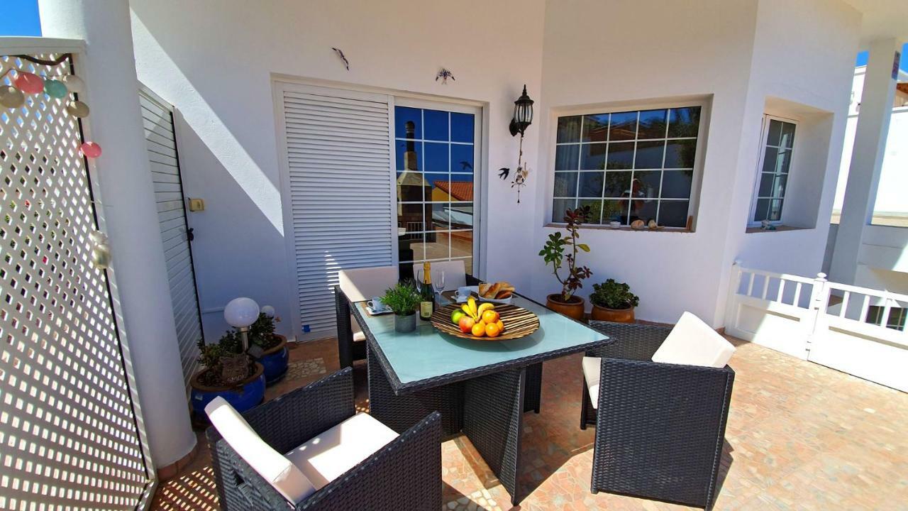 Ferienhaus Casa Blanca - Tarajalejo - Glasfaserinternet - Meerblick Екстериор снимка