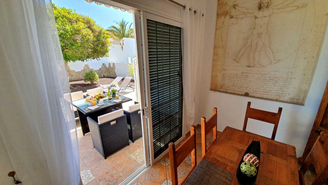 Ferienhaus Casa Blanca - Tarajalejo - Glasfaserinternet - Meerblick Екстериор снимка